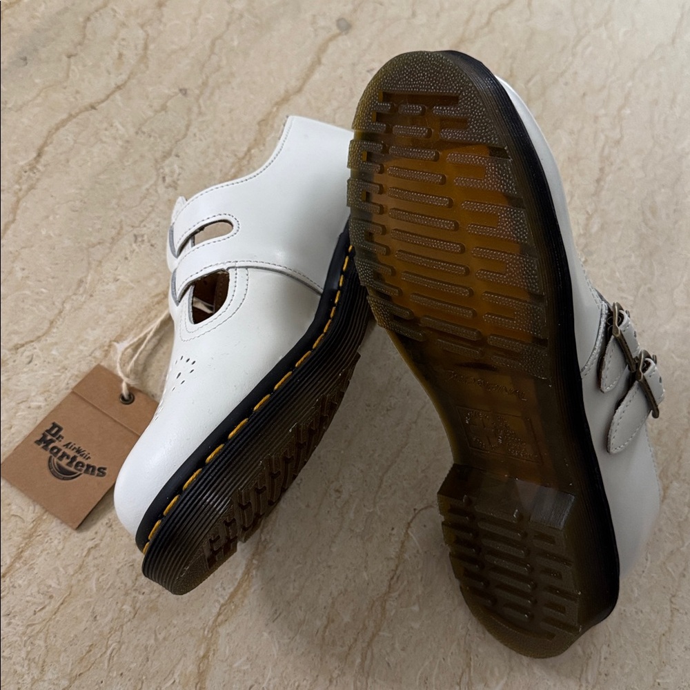 NWT  Dr. Martens 8065 Smooth Leather Mary Jane Shoes - Picture 12 of 15